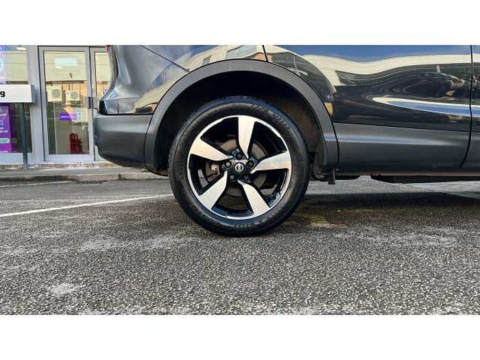 Nissan Qashqai QASHQAI 1.2 DiG-T N-Connecta 5dr Xtronic 