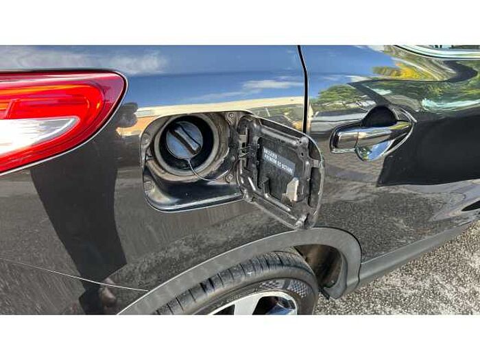 Nissan Qashqai QASHQAI 1.2 DiG-T N-Connecta 5dr Xtronic 