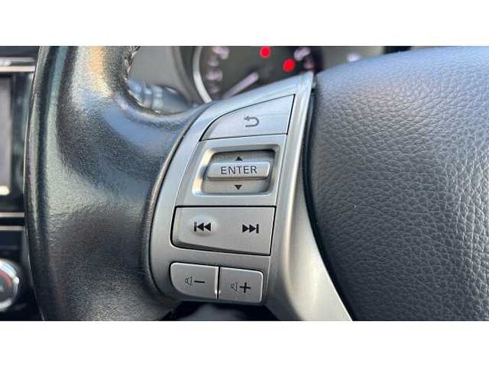 Nissan Qashqai QASHQAI 1.2 DiG-T N-Connecta 5dr Xtronic 