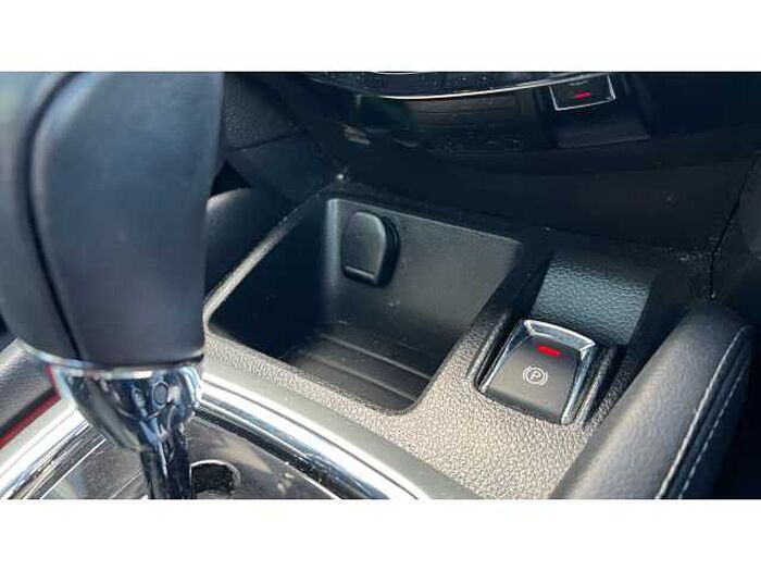 Nissan Qashqai QASHQAI 1.2 DiG-T N-Connecta 5dr Xtronic 