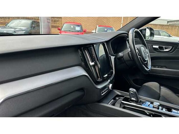 Volvo XC60 XC60 2.0 B4D R DESIGN 5dr AWD Geartronic 