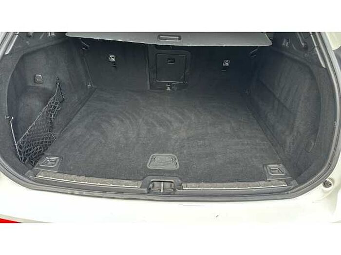 Volvo XC60 XC60 2.0 B4D R DESIGN 5dr AWD Geartronic 