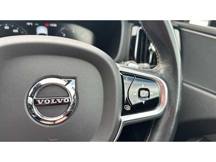 Volvo XC60 XC60 2.0 B4D R DESIGN 5dr AWD Geartronic 