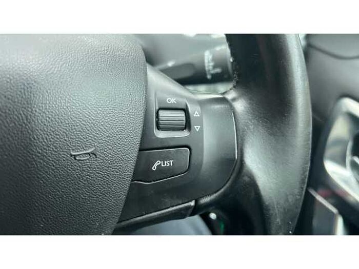 Peugeot 2008 2008 1.2 PureTech 130 Allure 5dr 