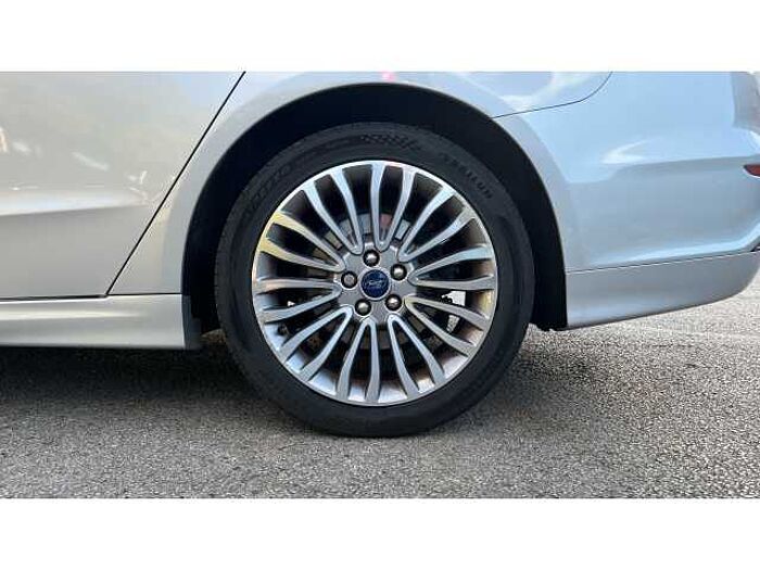 Ford Mondeo MONDEO 2.0 Hybrid Titanium Edition 5dr Auto 