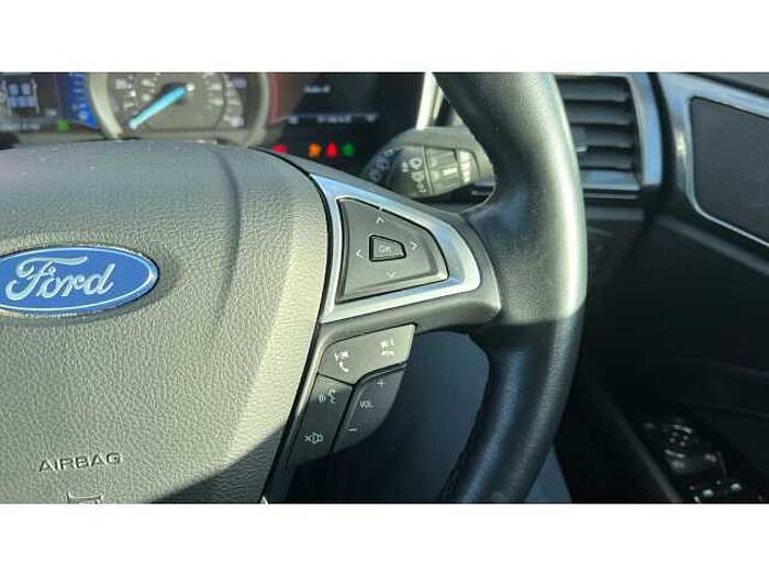 Ford Mondeo MONDEO 2.0 Hybrid Titanium Edition 5dr Auto 